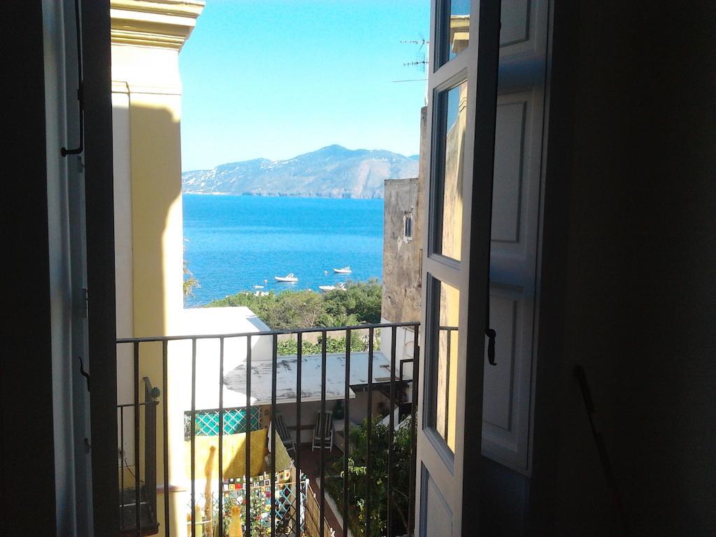 Appartamenti Del Comandante Santa Marina Salina Quarto foto